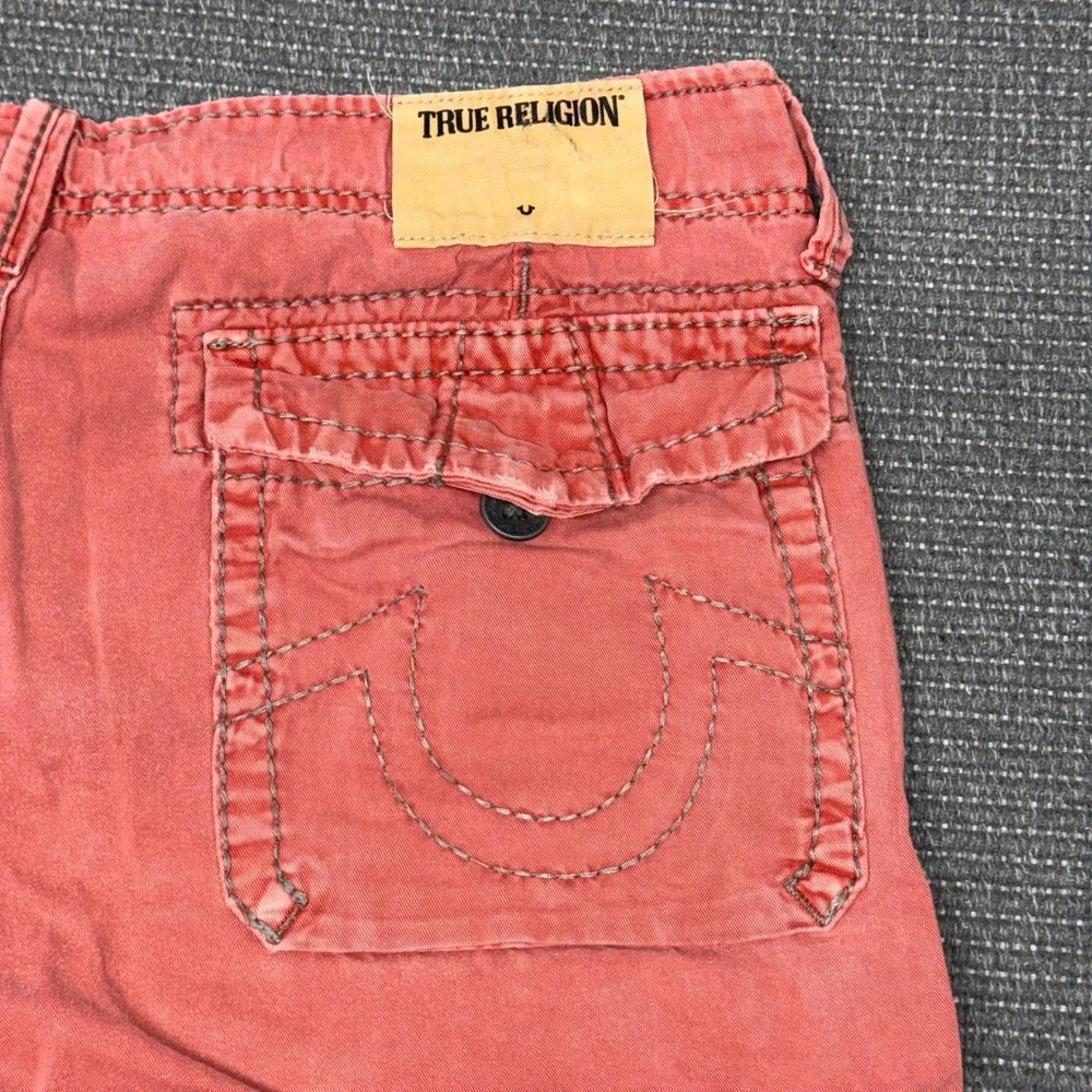True Religion Mens Cargo Shorts Coral Pink Horseshoe Stitch Cotton Size 33